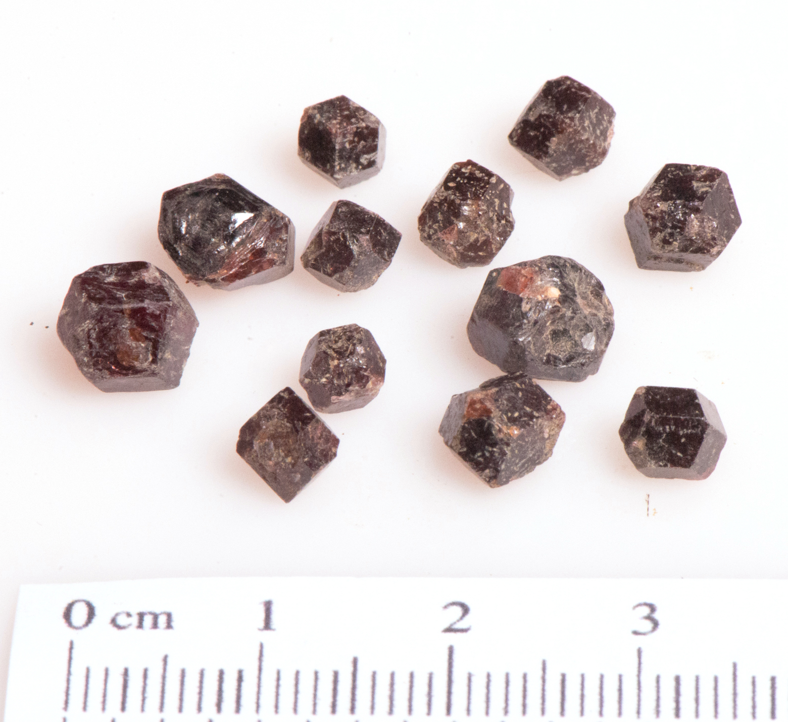 Garnet Almandine 01