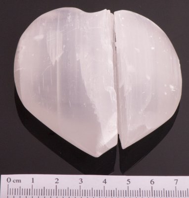 Selenite Satin Spar 02